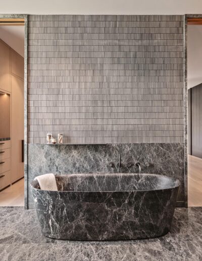 Modern bathtub with marble material.